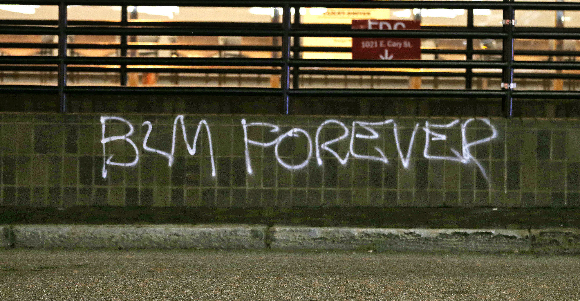 20200812_MET_VANDALISM_AWE11